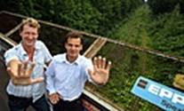 Gewinner: Annemarie Kammans-Feldberg und Dr. Günter Arnolds von der Wegberger Bürgerinitiative.  Foto: J. Laaser